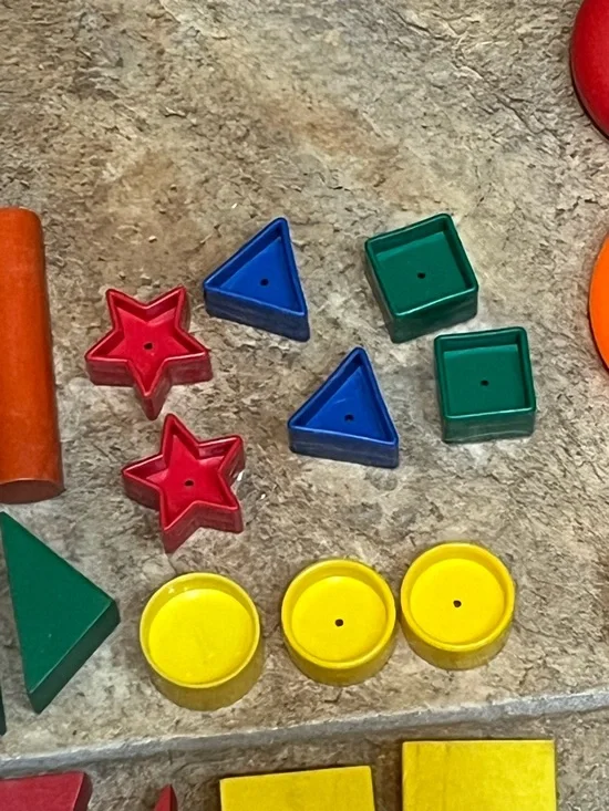 Vtg-ABC & Shape Blocks - Stackable Rings - Picture 9 of 15